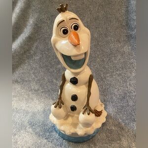 Disney Frozen Olaf Sitting Gnome Factory 2014 Collectable Resin Figure